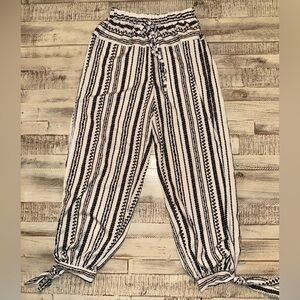 SHEIN Monochrome Striped Pants